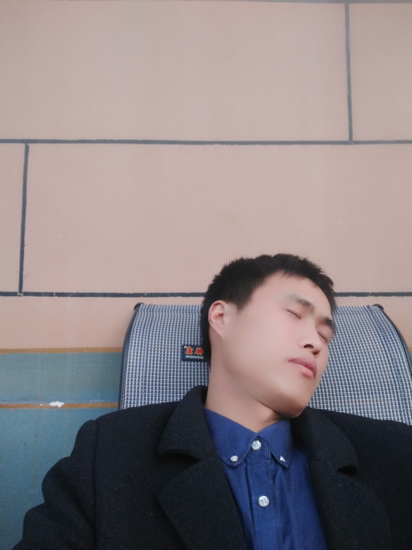 有钱爱情才能长久的第一张照片--江西残疾人相亲网