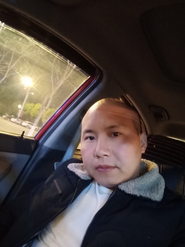 平平淡淡的第二张照片--江西残疾人相亲网
